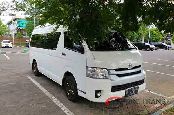 perbedaan hiace dan elf