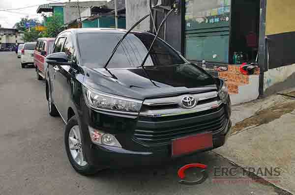 sewa innova reborn malang