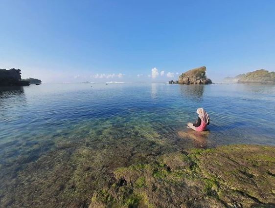 pantai kondang merak