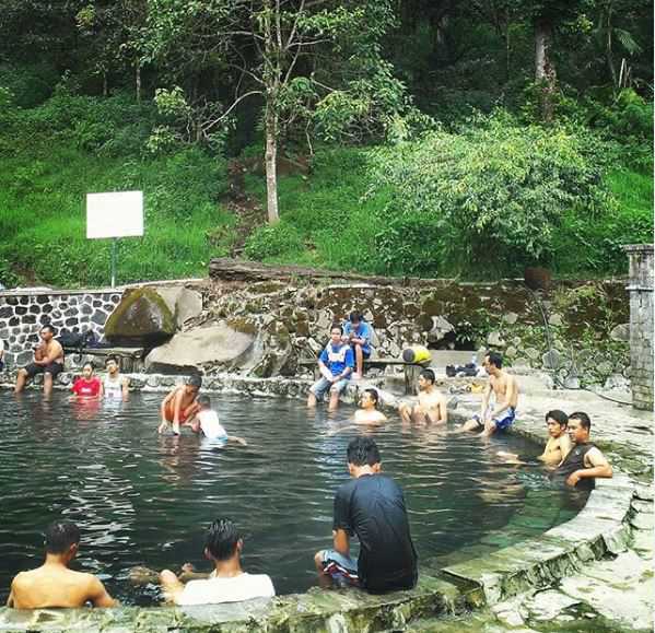 wisata alam batu