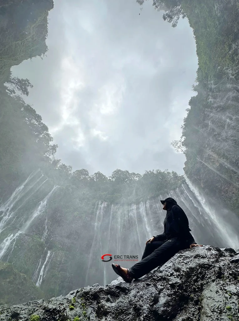 jalur trekking tumpak sewu